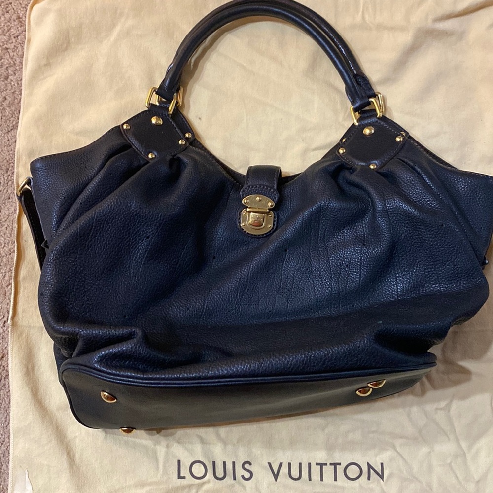 Louis Vuitton Mahina L